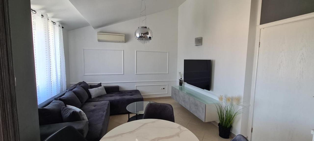Apartman Moris Malinska Exterior photo