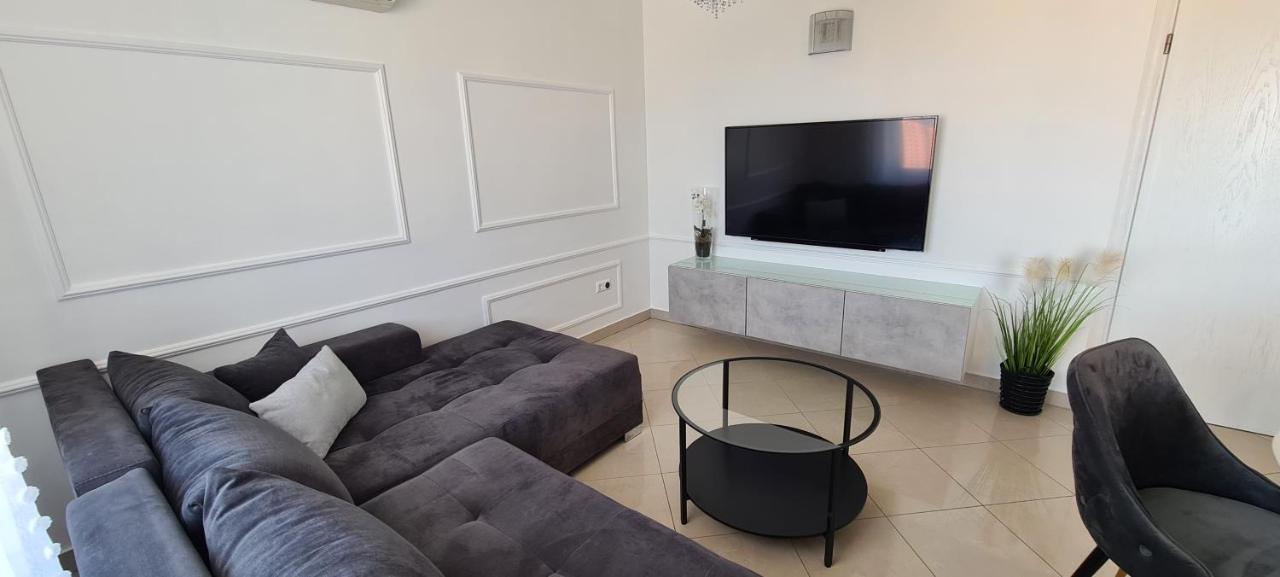 Apartman Moris Malinska Exterior photo