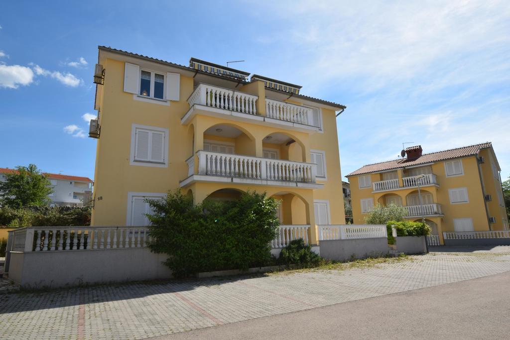 Apartman Moris Malinska Exterior photo